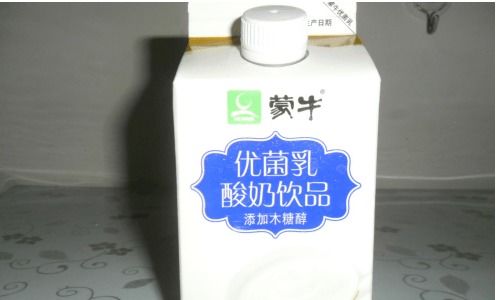 蒙牛酸奶保质期通常为12个月，需冷藏保存