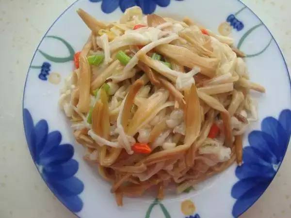 “金针菇？黄花菜