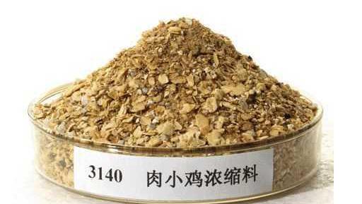 小麦麸和全价饲料哪个更适合养殖鸡？关键区别是什么？