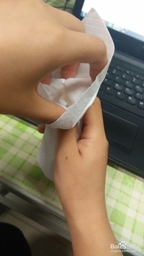 用纸巾做玫瑰花难吗？只需一张纸