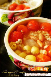 薏米银饵莲子西瓜冰粥，夏日消暑佳品