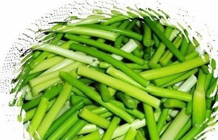 蒜苗营养价值高于大蒜，富含多种维生素和矿物质