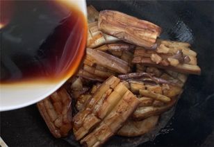 茄子修剪的正确步骤是怎样的？