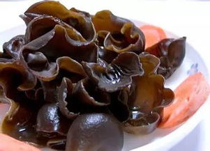 长期食用泡发黑木耳可能导致中毒