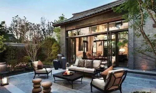 庭院植物选择：色彩与质感的碰撞