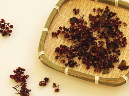 花椒黄锈病的烦恼， 我来帮你解除