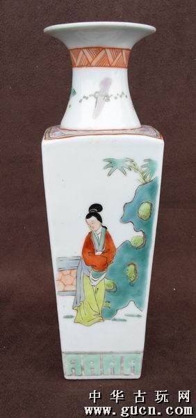 花瓶女生，美得像花瓶
