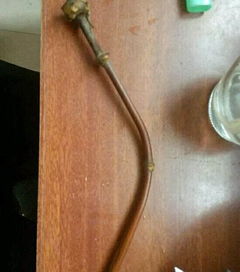 准备材料：鸡血藤原藤