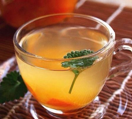 盘载金桔酸味浓，为何自然成熟仍酸