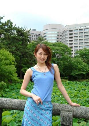 碧桂园老总杨惠妍和加大饲料集团老总是谁？他们的经营理念和管理风格有何不同？