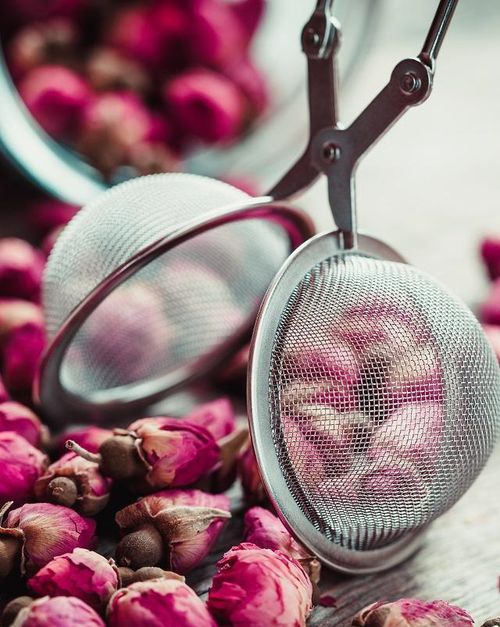 玫瑰花泡水用开水还是温水