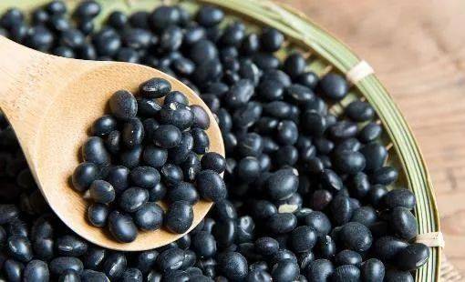 黑豆也嫩Zuo肥料