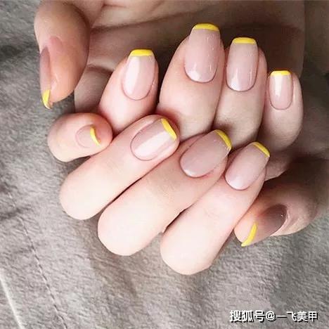 美甲绿色法式与传统法式边界的差异揭秘