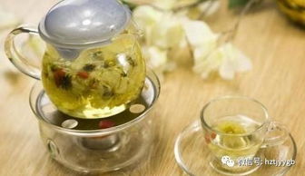 菊花枸杞泡水，养生功效竟如此神奇