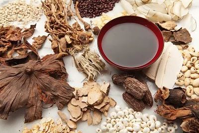 多肉叶片发霉了用恶霉灵杀菌药可以吗？有没有其他更好的治疗方法？