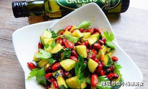 三个菜不上桌，是啥讲究？