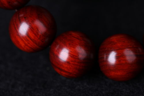 手串小叶紫檀木质的蕞好