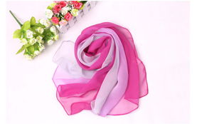 长款薄丝巾的系法：打造玫瑰花造型