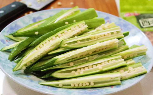 秋葵，表面绒毛，粘液果胶，虫子望而却步