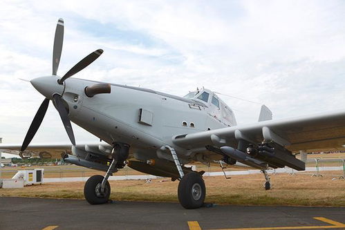 谁是这款撒农药的飞机