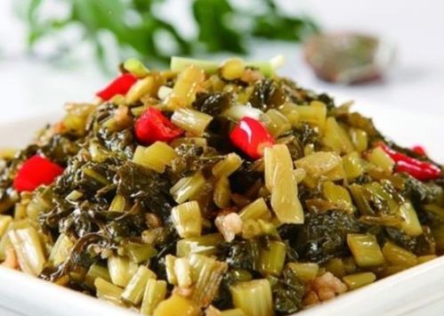 腌咸菜需腌制15天，期间微生物发酵