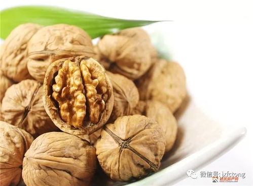 核桃味瓜子添加了核桃提取物，健康程度取决于添加剂比例和来源