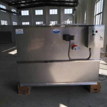 五、油水分离器，保养hen重要