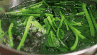 先说说来聊聊菠菜，那可是好东西