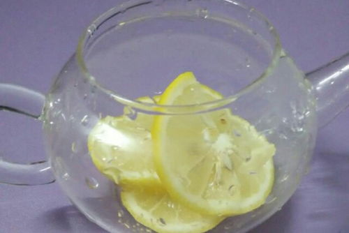 玫瑰花和柠檬片泡水，搭配比例是多少更佳
