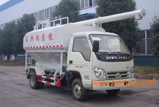 二手散装饲料运输车在交易市场上价格如何？购买时需要注意哪些问题？