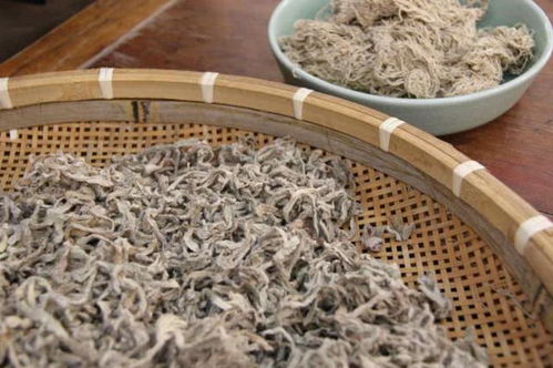 艾叶泡脚对女性有益，但需注意禁忌