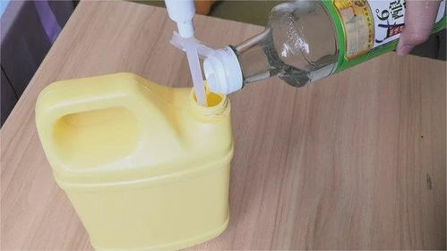 喷壶里的水与农药的比例