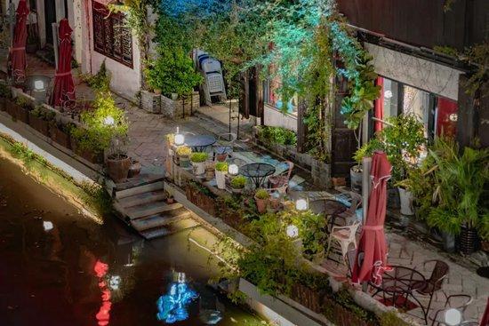 古镇里的秘密宝藏