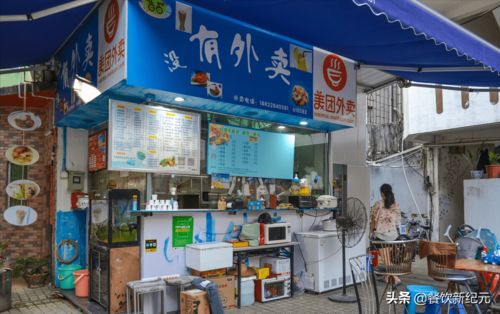 2026年开猪饲料店需要投资多少钱？创业成本全解析？