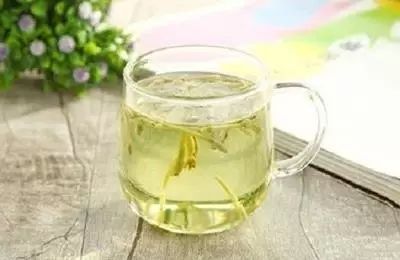 菊花金银花泡水喝，养生效果怎么样