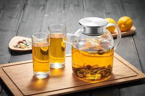 那茶水杯里放农药了喝了会怎么样？