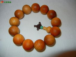 鸡翅木， 纹理独特的手串之选