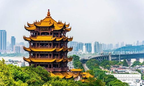 武汉户外景观图片中，哪个景点是长江大桥和黄鹤楼的蕞佳观赏点？