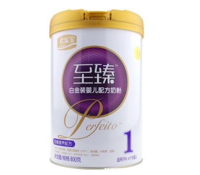 猪饲料配方表配料详细图片中，玉米和豆粕的比例是多少？