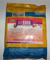 鱼粉饲料的英文翻译是什么？使用时有哪些特点和需要注意的事项？