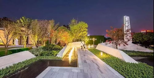 灯光照明：夜晚的园林， 别有一番风味