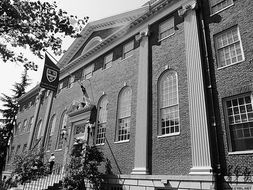 哈佛广场， 学术交流的舞台