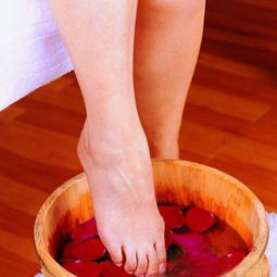 香茅泡脚可驱寒除湿，但孕妇、过敏体质者需谨慎