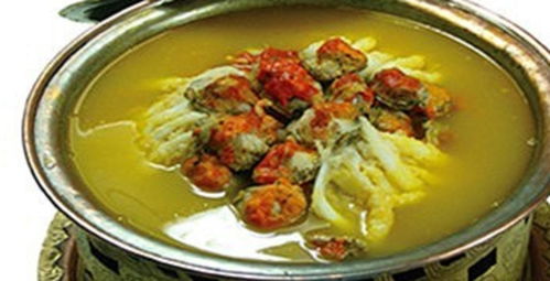 天津特色火锅，以银鱼和紫蟹为主料