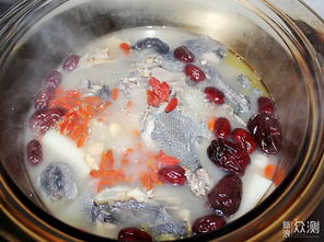 乌鸡汤：滋补养生佳品