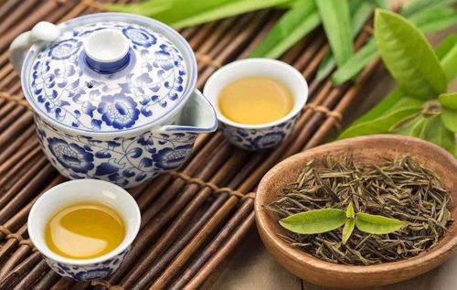 多头康乃馨泡茶，香气四溢