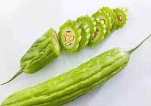 苦瓜遭蜂蛰，如何是好？