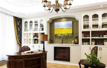 书房里的仿真花