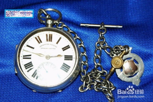 怀表里的花， 古董里的秘密