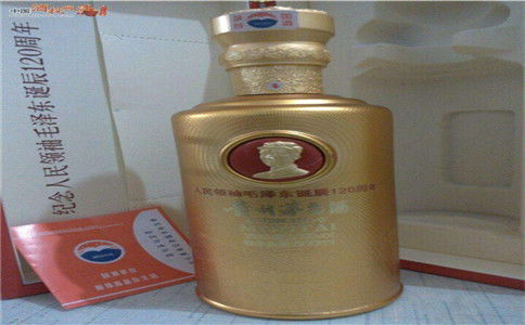 揭秘鸿兴野山茶油：价格飙升背后的秘密—寄生草大收购！